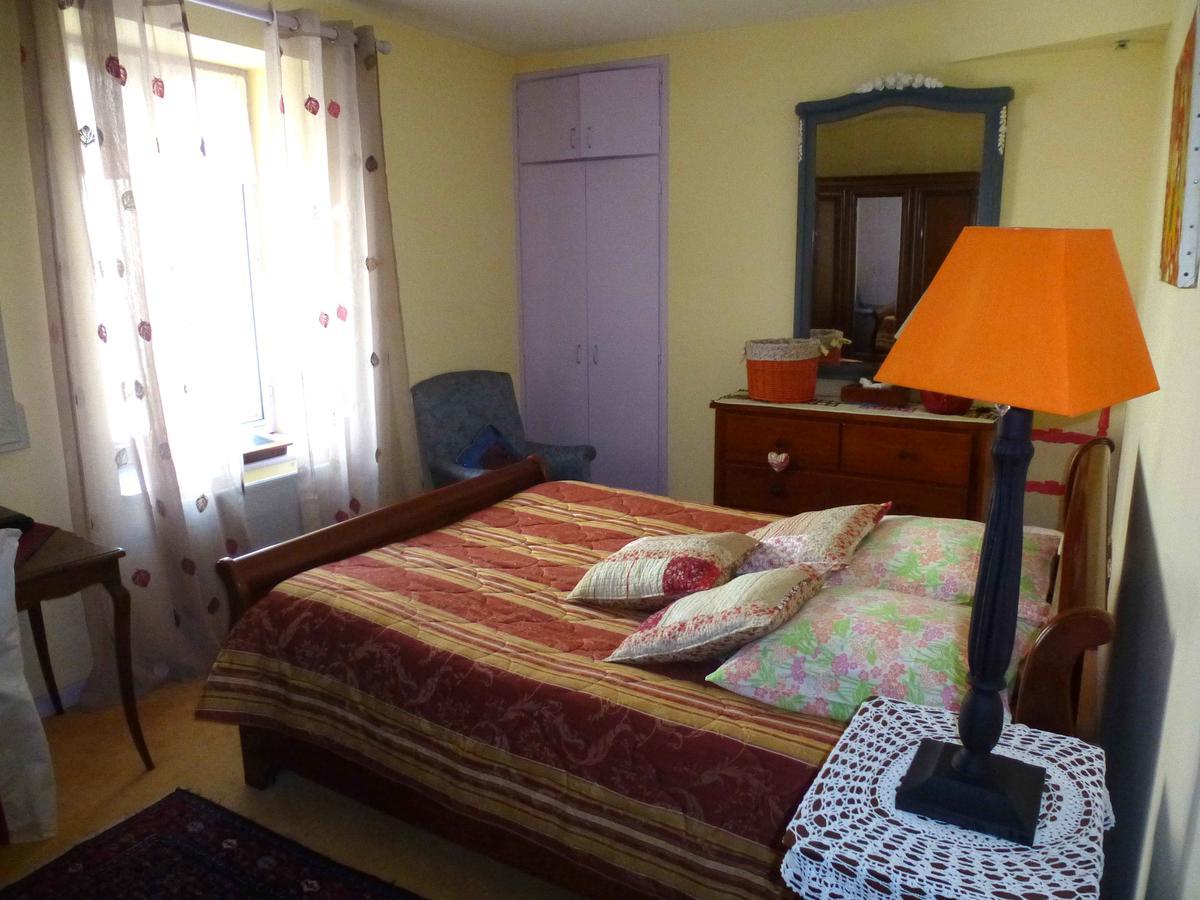 Bed and Breakfast La Vigne Vierge à Castillon-en-Couserans Extérieur photo